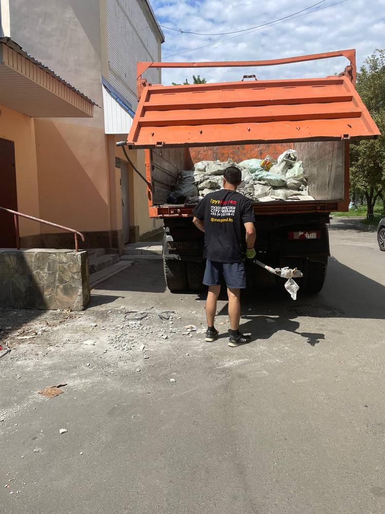самосвал для вывоза строительного мусора после ремонта в Гомеле